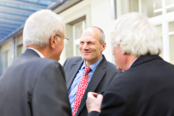 business meeting - corporate photography by fotoelvey.ch